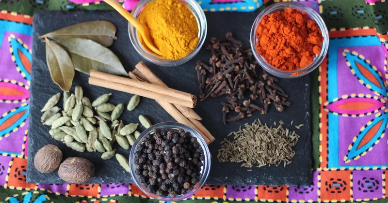 Les mélanges : garam masala, tandoori, curry, vandouvan